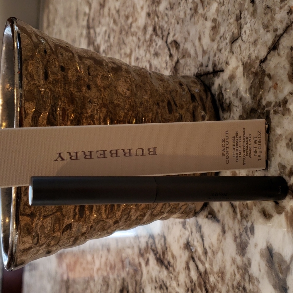 Burberry Face contour